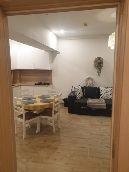 inchiriere apartament Mamaia zona Rex valabil din Septembrie 