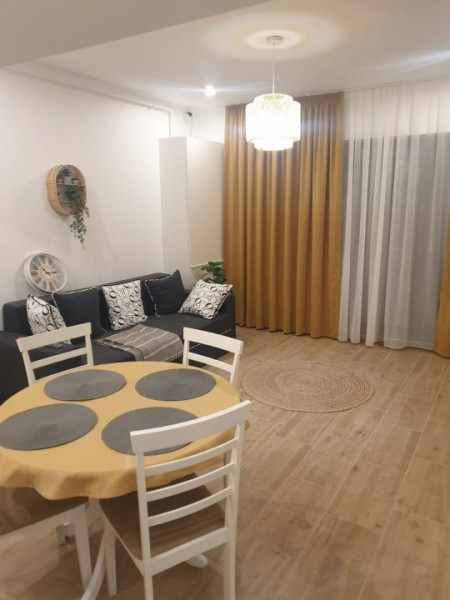 inchiriere apartament Mamaia zona Rex valabil din Septembrie 