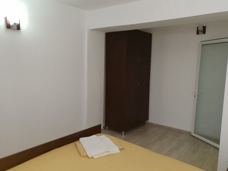 apartament de închiriat 3 camere bloc nou Constanta 