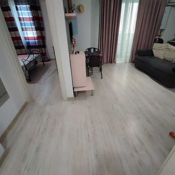 închiriere apartament Mamaia Nord cu garaj subteran privat  