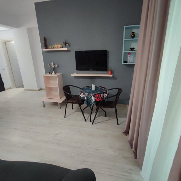 închiriere apartament Mamaia Nord cu garaj subteran privat  