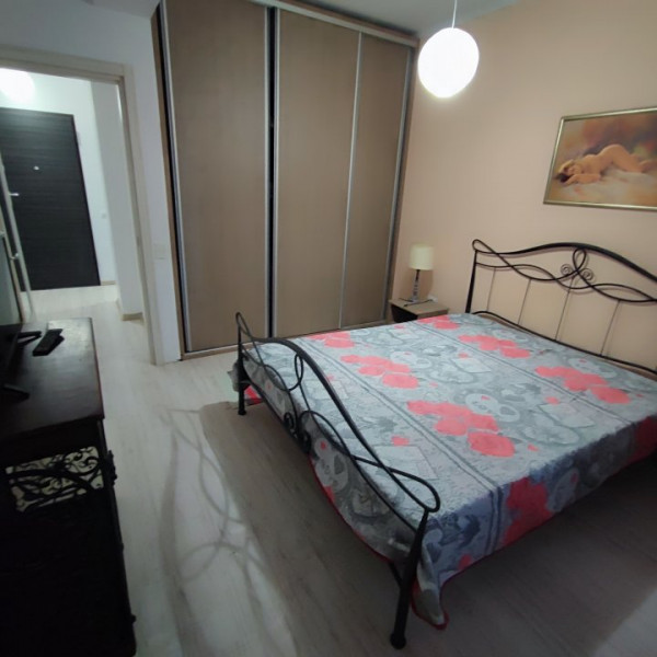 închiriere apartament Mamaia Nord cu garaj subteran privat  