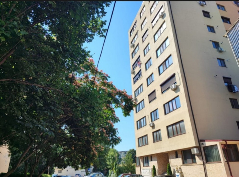 închiriere apartament Constanta Faleza Nord   