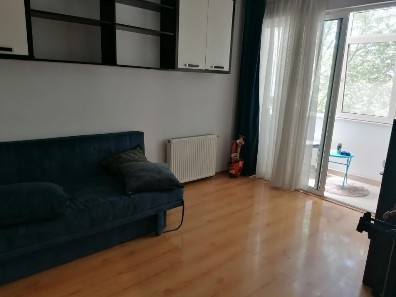 apartament de închiriat Constanta Faleza Nord cu parcare proprie 