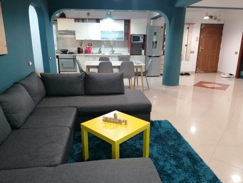 apartament de închiriat Constanta Faleza Nord cu parcare proprie 