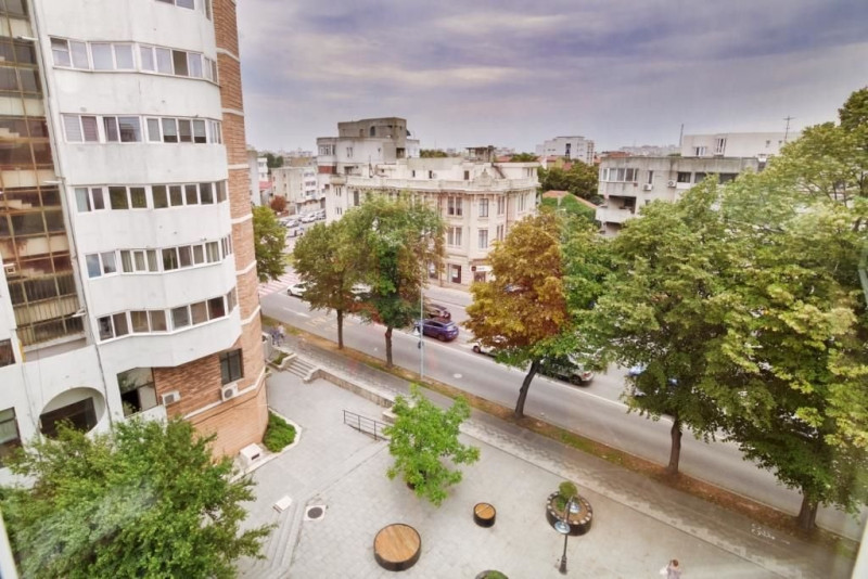 Ultracentral Apartament spatios Capitol totul nou !