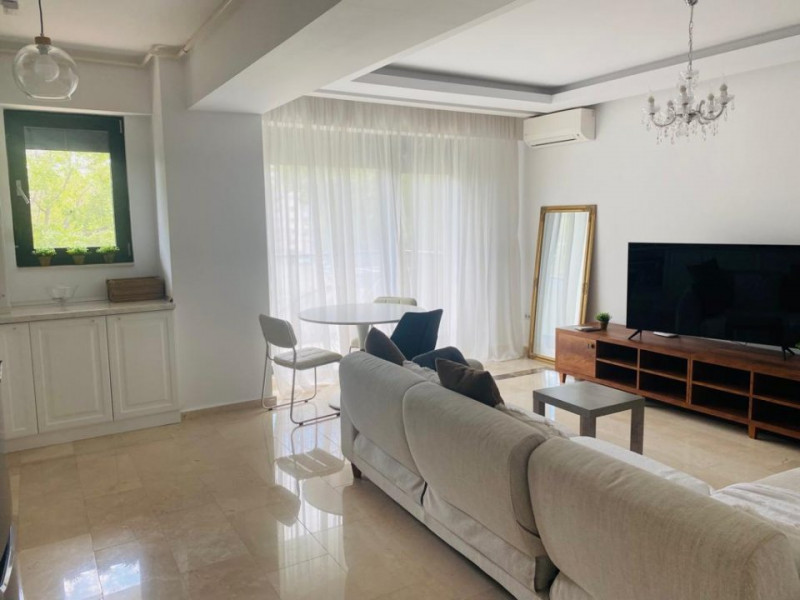 Apartament coquet Mamaia bloc Sofia termen lung