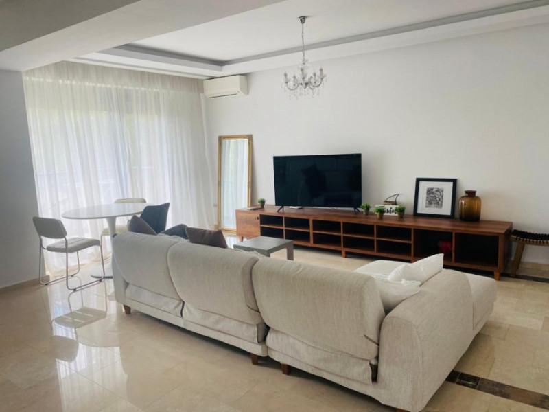 Apartament coquet Mamaia bloc Sofia termen lung