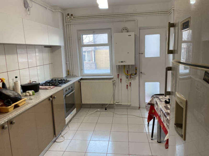 Apartament decomandat Faleza Nord langa Scoala 3