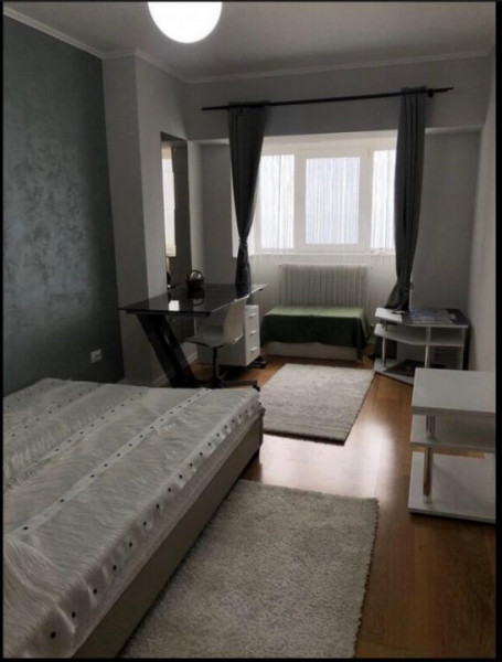 apartament de închiriat Constanta Faleza Nord vedere la mare 