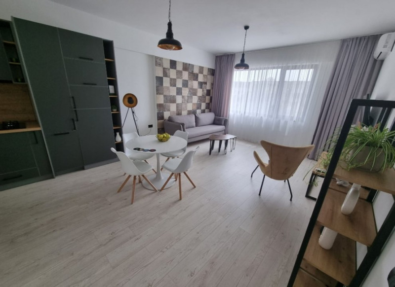 închiriere apartament lux Universitate Constanta cladire noua 