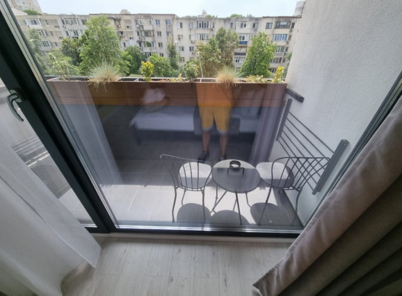 închiriere apartament lux Universitate Constanta cladire noua 