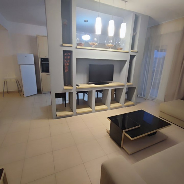 închiriere apartament foarte spatios Mamaia Nord  