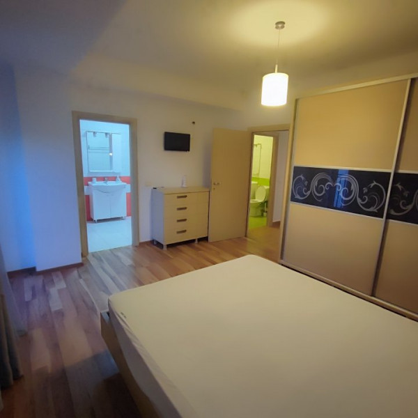 închiriere apartament cu loc de joaca și terasa cu grătar grill