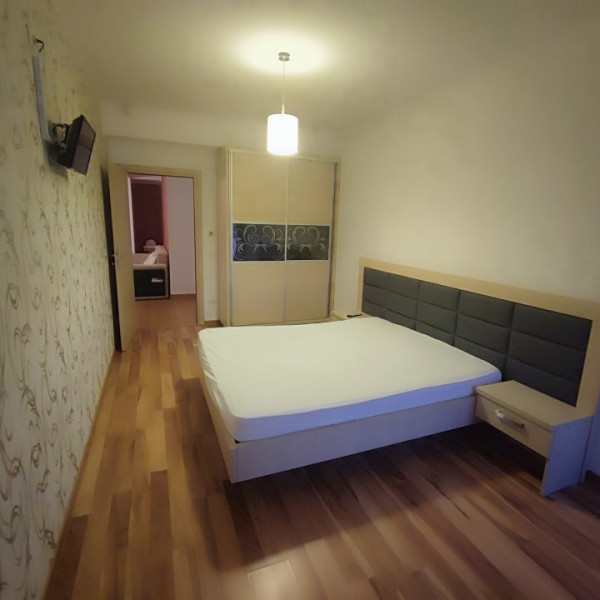 închiriere apartament cu loc de joaca și terasa cu grătar grill