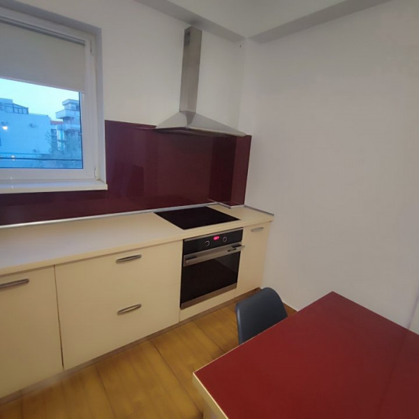 închiriere apartament cu loc de joaca și terasa cu grătar grill