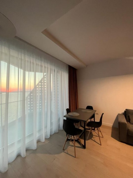 închiriere apartament Constanta Mamaia totul nou vedere superbă 