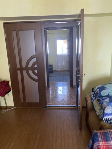 Apartament decomandat 4 camere Far vedere panoramică !