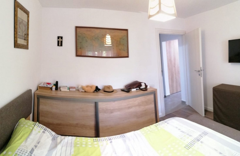 Apartament dotat si finisat cu bun gust zona linistita intrare oras