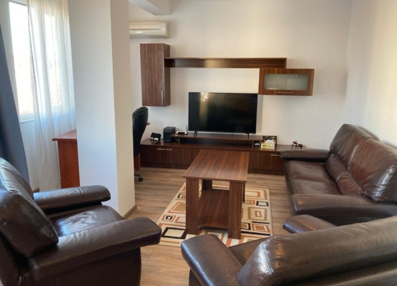 închiriere apartament spațios Trocadero