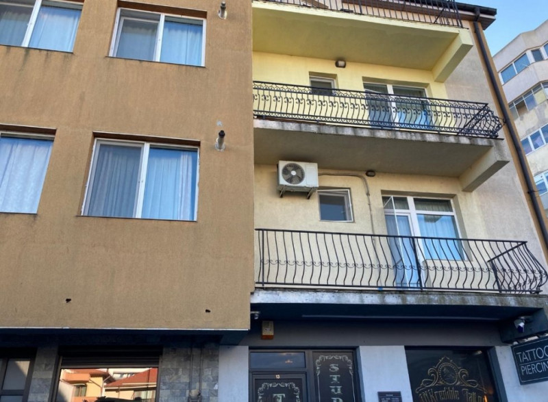 închiriere apartament spațios Trocadero