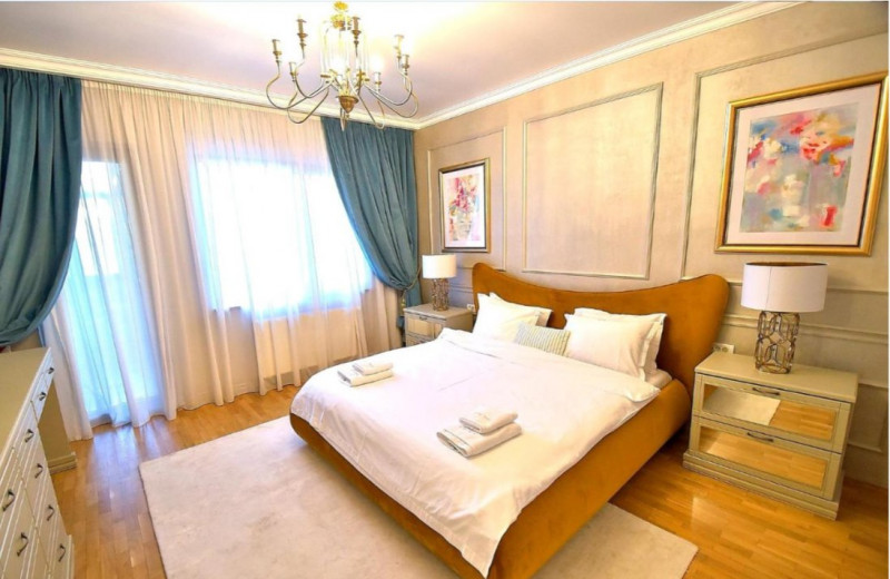 Capitol Apartament spațios decorat cu rafinament 